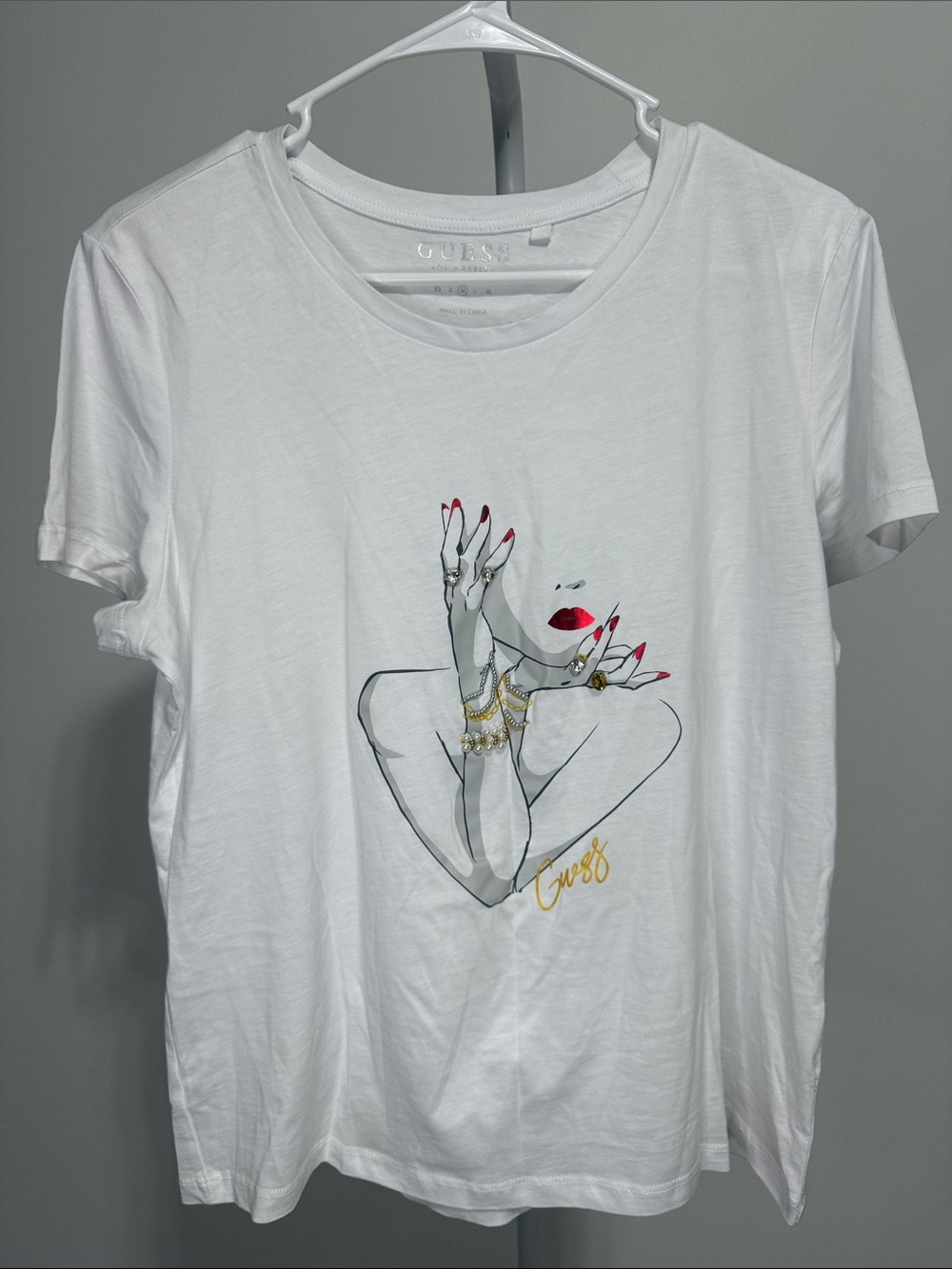 GUESS White Graphic Tee with Red Lip & Nail Accents PTP 21